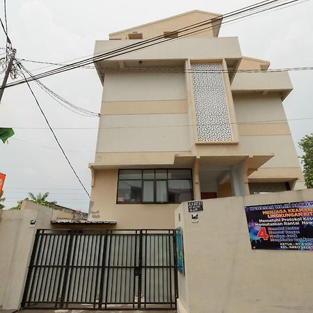 Koolkost Syariah Near Kampus Utama Universitas Budi Luhur Mencil Ngoại thất bức ảnh