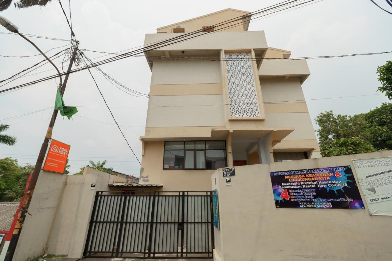 Koolkost Syariah Near Kampus Utama Universitas Budi Luhur Mencil Ngoại thất bức ảnh