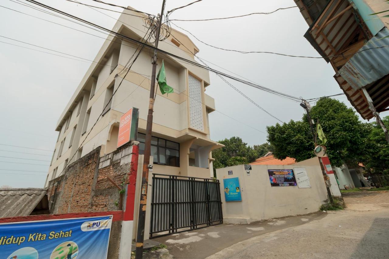 Koolkost Syariah Near Kampus Utama Universitas Budi Luhur Mencil Ngoại thất bức ảnh